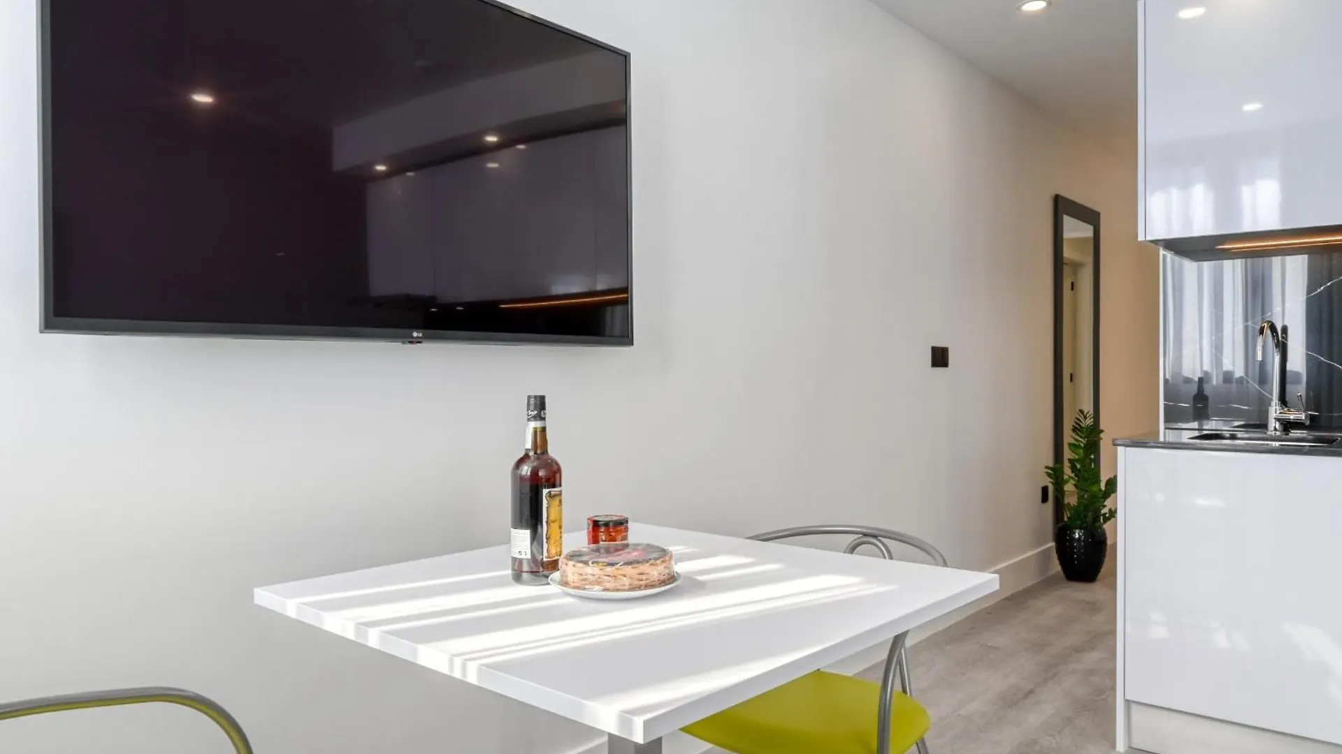 Bse15 Apartments 4J, A Home In Madeira 丰沙尔