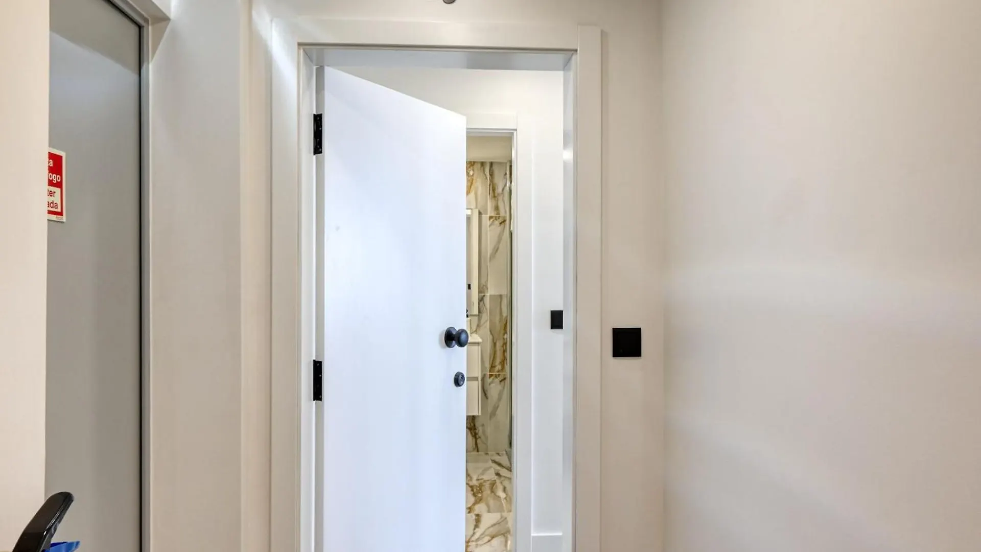 Bse15 Apartments 4J, A Home In Madeira 丰沙尔 0*,